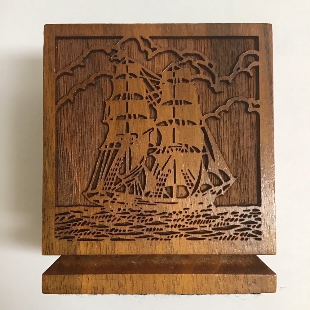 Walnut Wood Desk SET Clipper Ship Sailing Note Pad Paper Clip Pen Holder Vintage